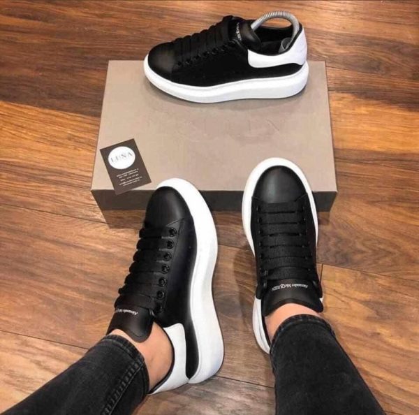 Alexander-McQueen-Shoes-Pallet-vaal-9-600x594 Alexander McQueen Shoes Pallet