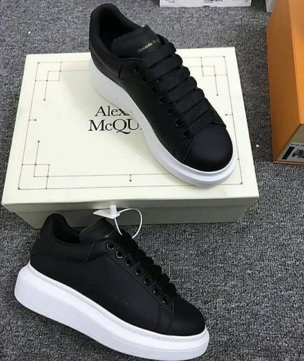 Alexander-McQueen-Shoes-Pallet-vaal-o-600x713 Alexander McQueen Shoes Pallet